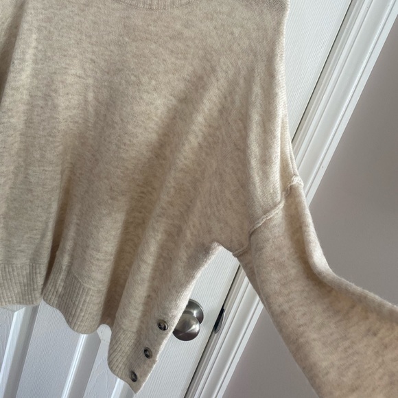 Vince Camuto Sweater - Picture 2 of 3